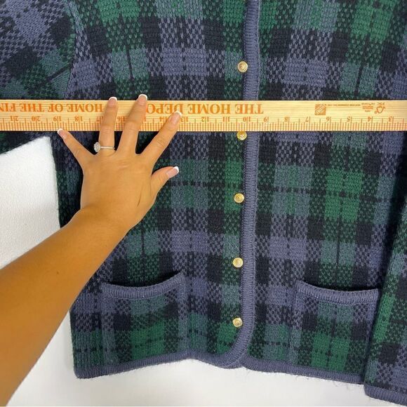 Crystal-Kobe Knit Button Up Sweater Size Small - Picture 8 of 8